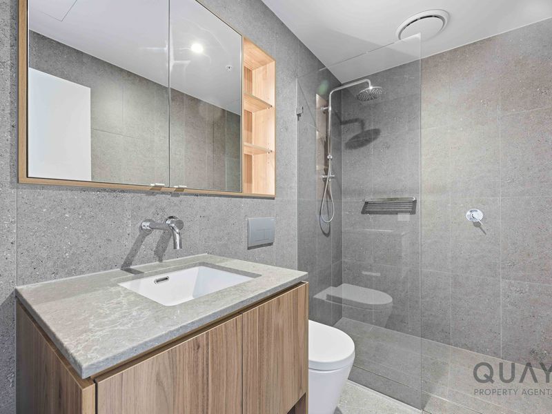 1111 / 21 Spurway Drive, Norwest