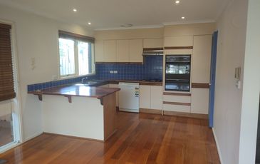 36 Railway Avenue, Beaconsfield