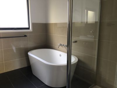 2 Dampier Court, Grovedale