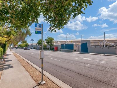 5 / 61 South Station Road, Booval