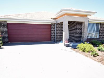 63 Champagne Drive, Dubbo
