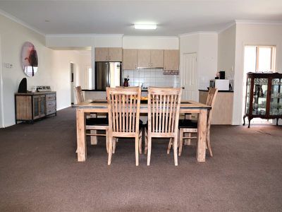 12 Lightwood Ave, Seymour