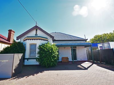 68 Bultje Street, Dubbo