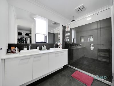 20 Rex Drive, Thornhill Park