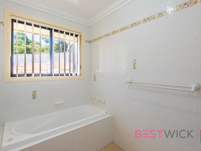 19 Hurley Close, Llanarth