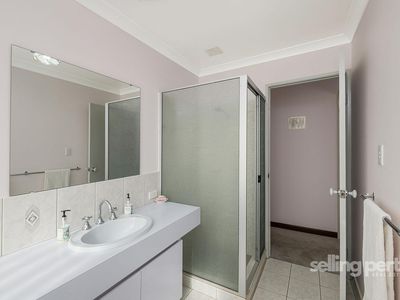 16 Berry Court, Bassendean