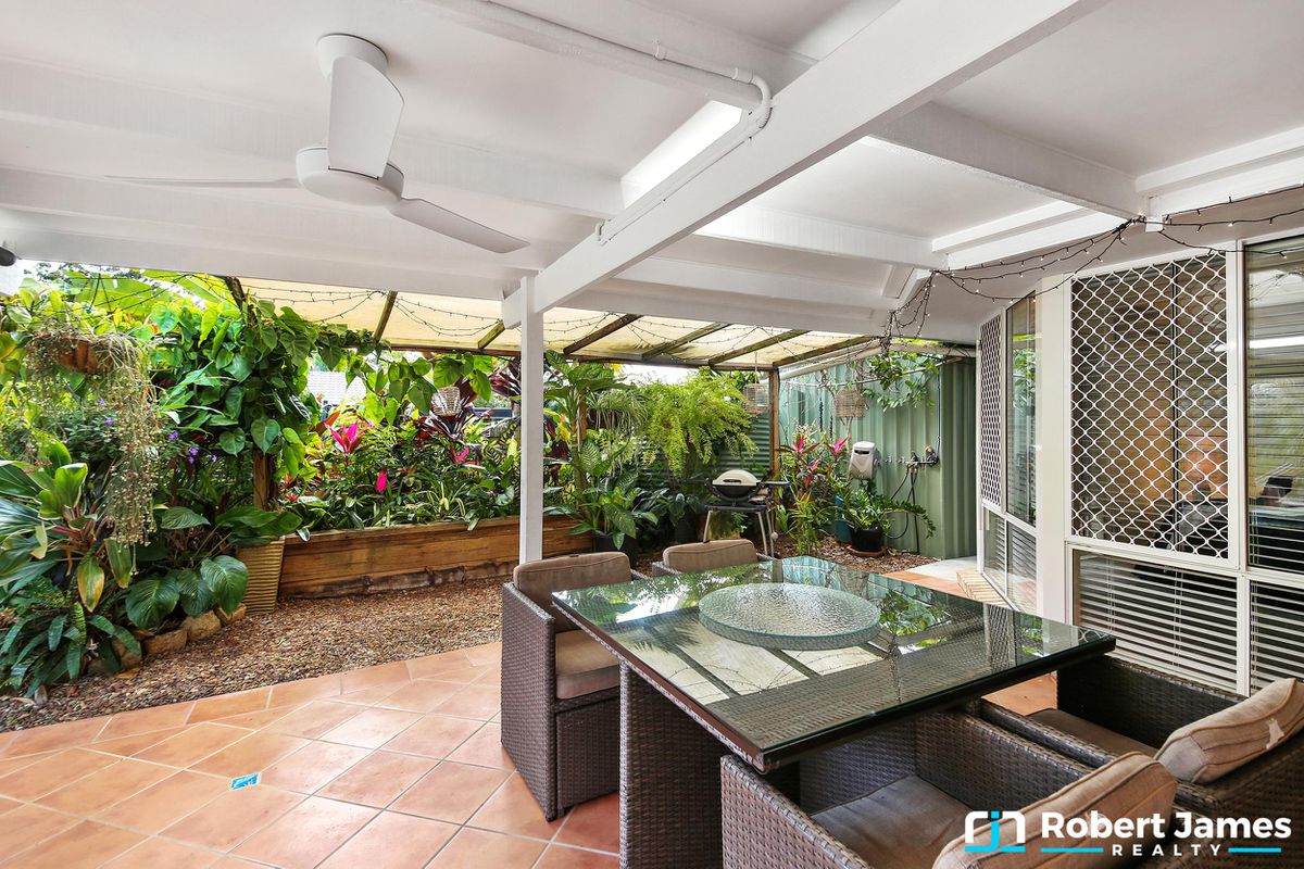 6 Hoylake Court, Tewantin