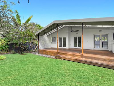 18 Mabel Ave, Southport