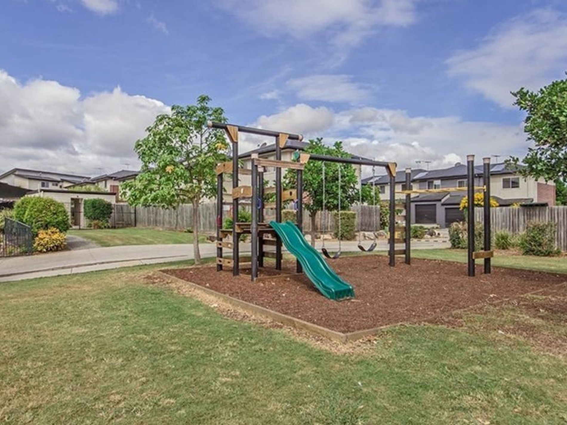 3 / 266 Henty Drive, Redbank Plains