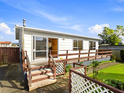 2 / 2 Garelja Road, Henderson
