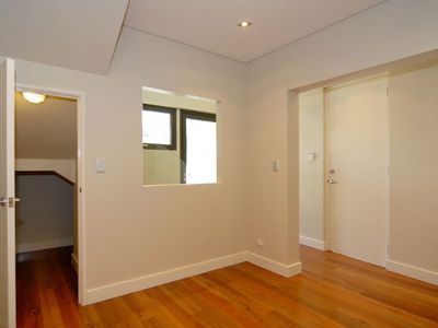 2/8 Sorrento Street, North Beach