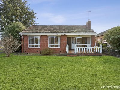 18 Fronsac Avenue, Corio
