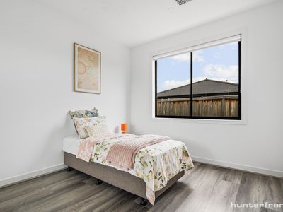 7 Kalinda Avenue, Deanside