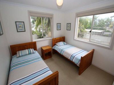 1 / 9-11 Beach Road, Hawks Nest