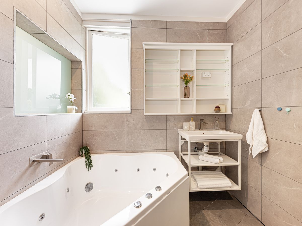 1 Crescent Close, Warrawee