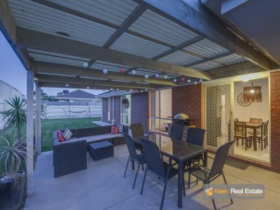 1 Strabane Way, Hampton Park