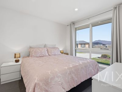 82 Menin Drive, Brighton