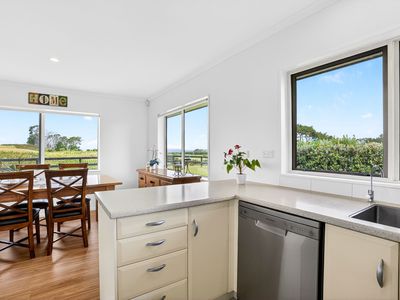 1014 South Head Road, South Head, Helensville