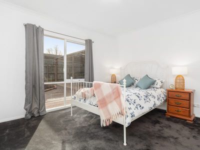 2 Oakbank Place, Somerville
