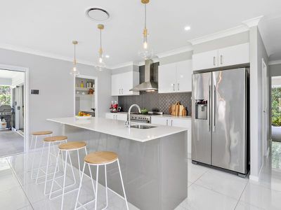 428-446 Western Ave, Montville