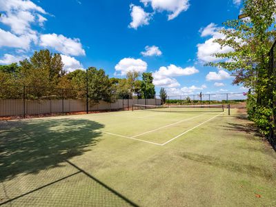 16 Bella Vista Drive, Lake Wyangan