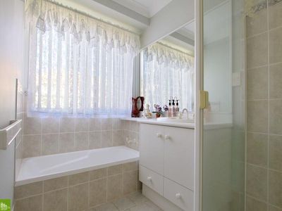 4 Goldenwood Ave, Horsley