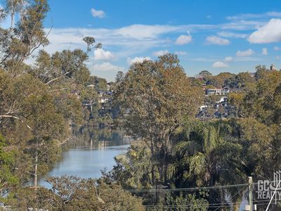 402 / 13 Waterview Drive, Lane Cove