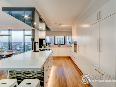 15D / 33 Thornton Street, Surfers Paradise