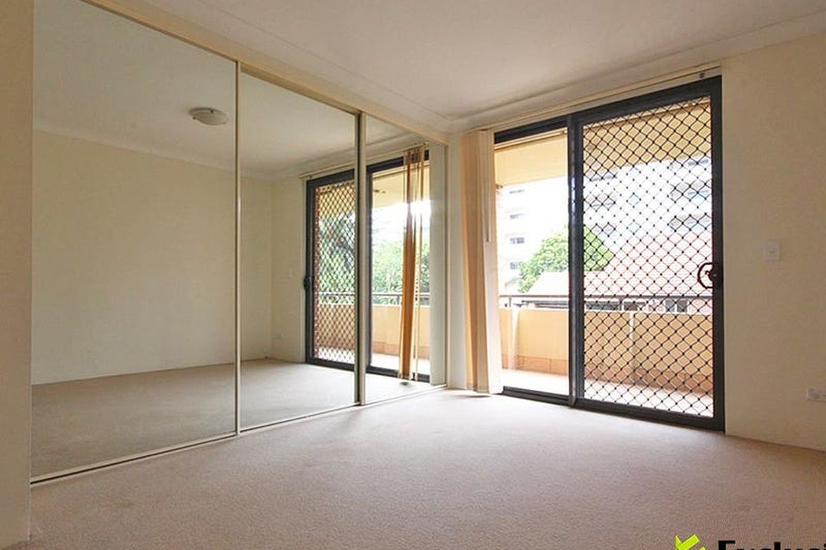 23 / 11 Crane Street, Homebush