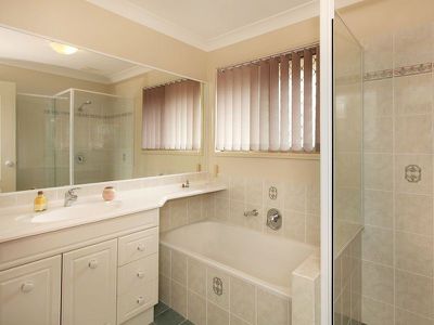 16 Glenridge Drive, Cooroibah