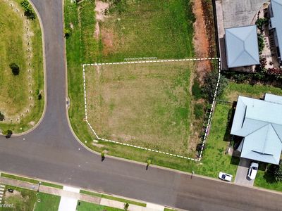 2 Walker Close, Yungaburra