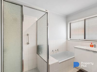Rooms 1 - 7/11  Magazine Boulevard, Golden Square