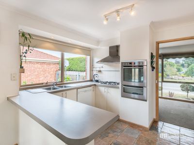 4 GAREM GAM WYND, Narre Warren South