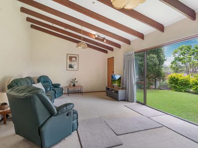 12 Cotswold Court, Rochedale South