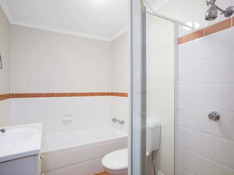 8 / 37-39 Sherbrook Road, Hornsby