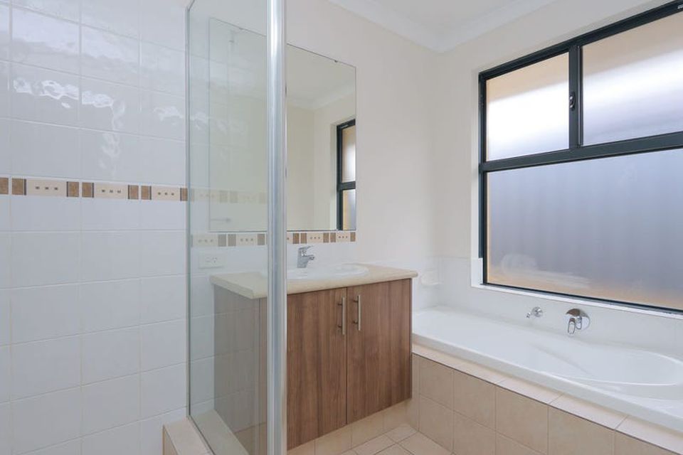 54 Claret Ash Boulevard , Baldivis