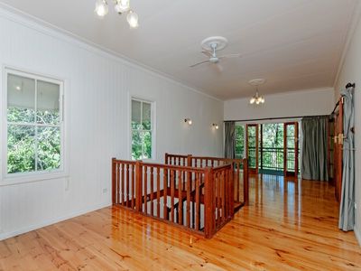 6 Macrae Street, Woodend