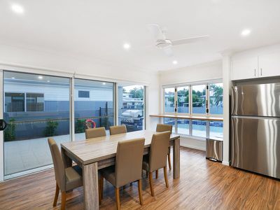 4 Bambarra Street, Southport