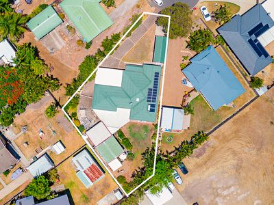 9 Macbel Court, Torquay