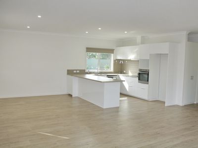 7 / 18 Kidston Parade, Mansfield