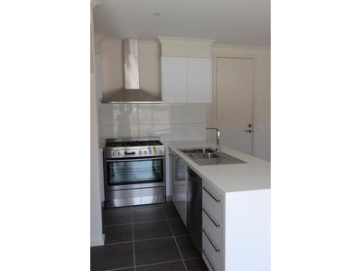 1A Mack Court, Belmont