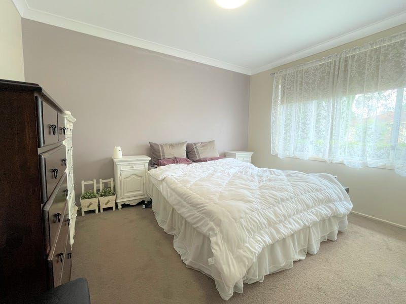 12 Wolara Avenue, Glenmore Park