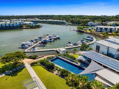 7 Marina Court, Hope Island