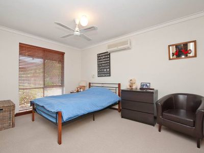 4/3 Cothill Court, Eden Hill