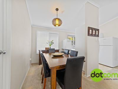 12 Sixth Avenue, Green Point