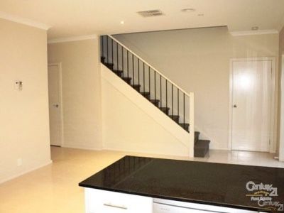 5 / 12-14 Kingsfield Crescent, Lynbrook