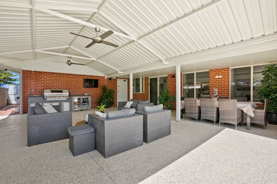 2 Anzio Court , Secret Harbour