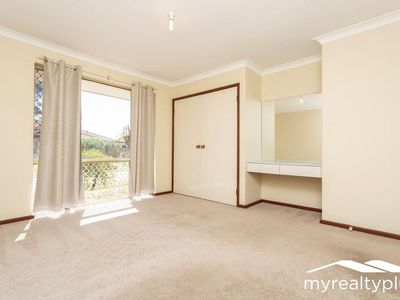 2 Casuarina Way, Morley