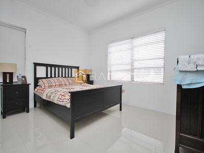 12 Dunlop Street, Roselands