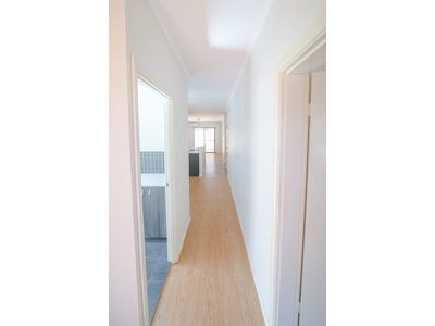 11 Boorthanna Crescent, Newman